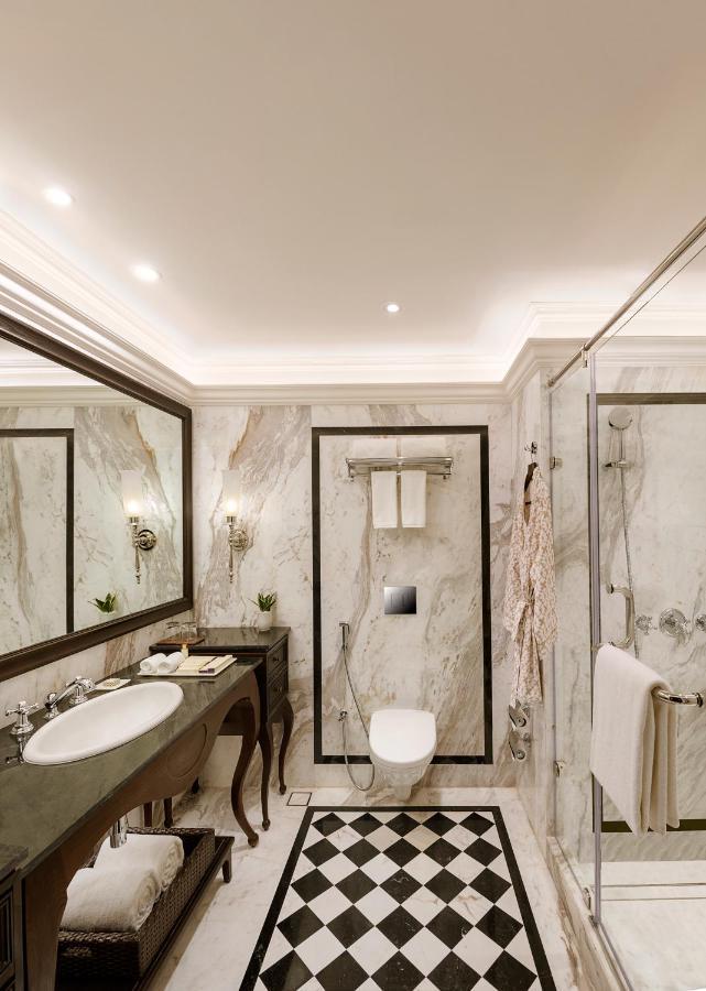 Premium Vista King Room Private Terrace Complimentary INR 1000 Hotel Credit redeemable on Food,973370884:JPEG